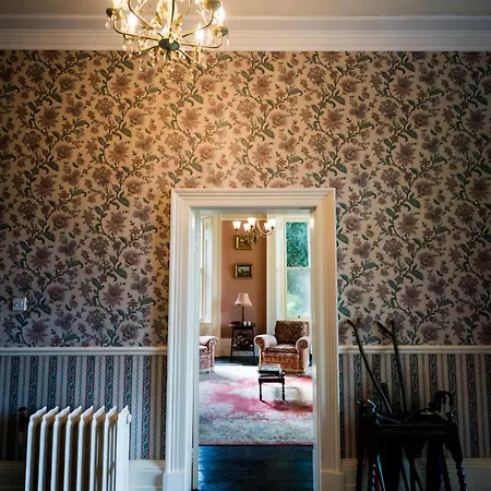Charming 18th Century * Topcliffe Station