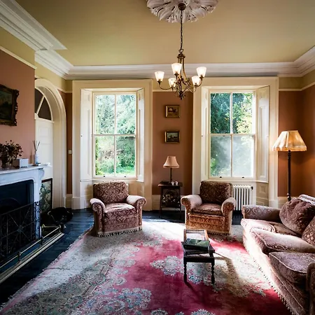 Charming 18th Century * Topcliffe Station