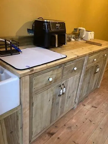 Charming 18th Century * Topcliffe Station