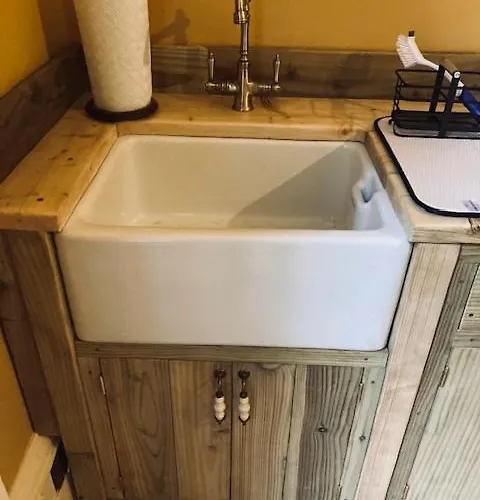 Charming 18th Century Semesterbostad