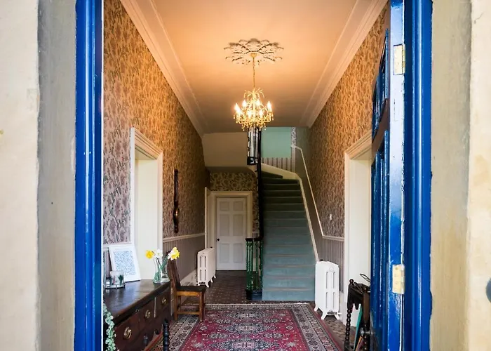 Charming 18th Century Semesterbostad